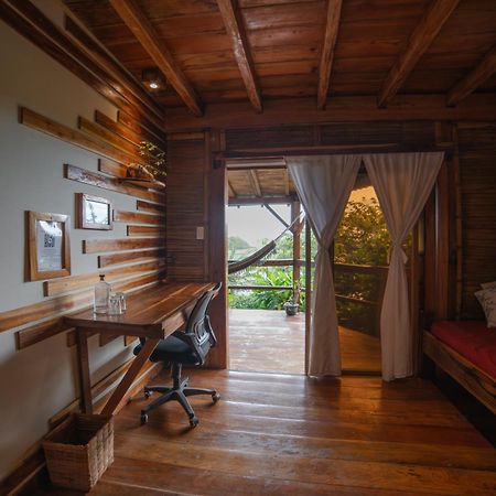 Vistamar Guest House アヤンペ エクステリア 写真