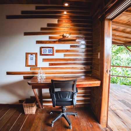 Vistamar Guest House アヤンペ エクステリア 写真