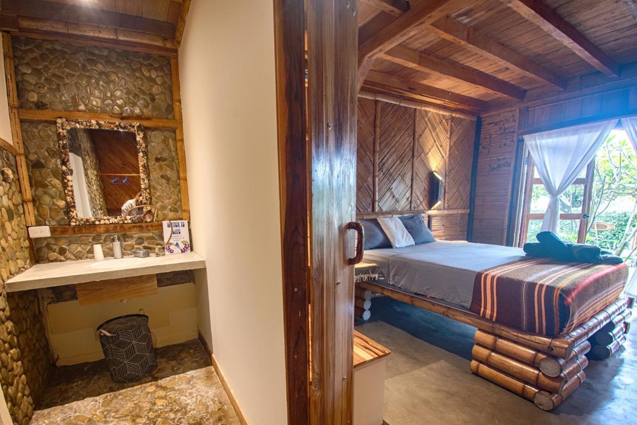 Vistamar Guest House アヤンペ エクステリア 写真