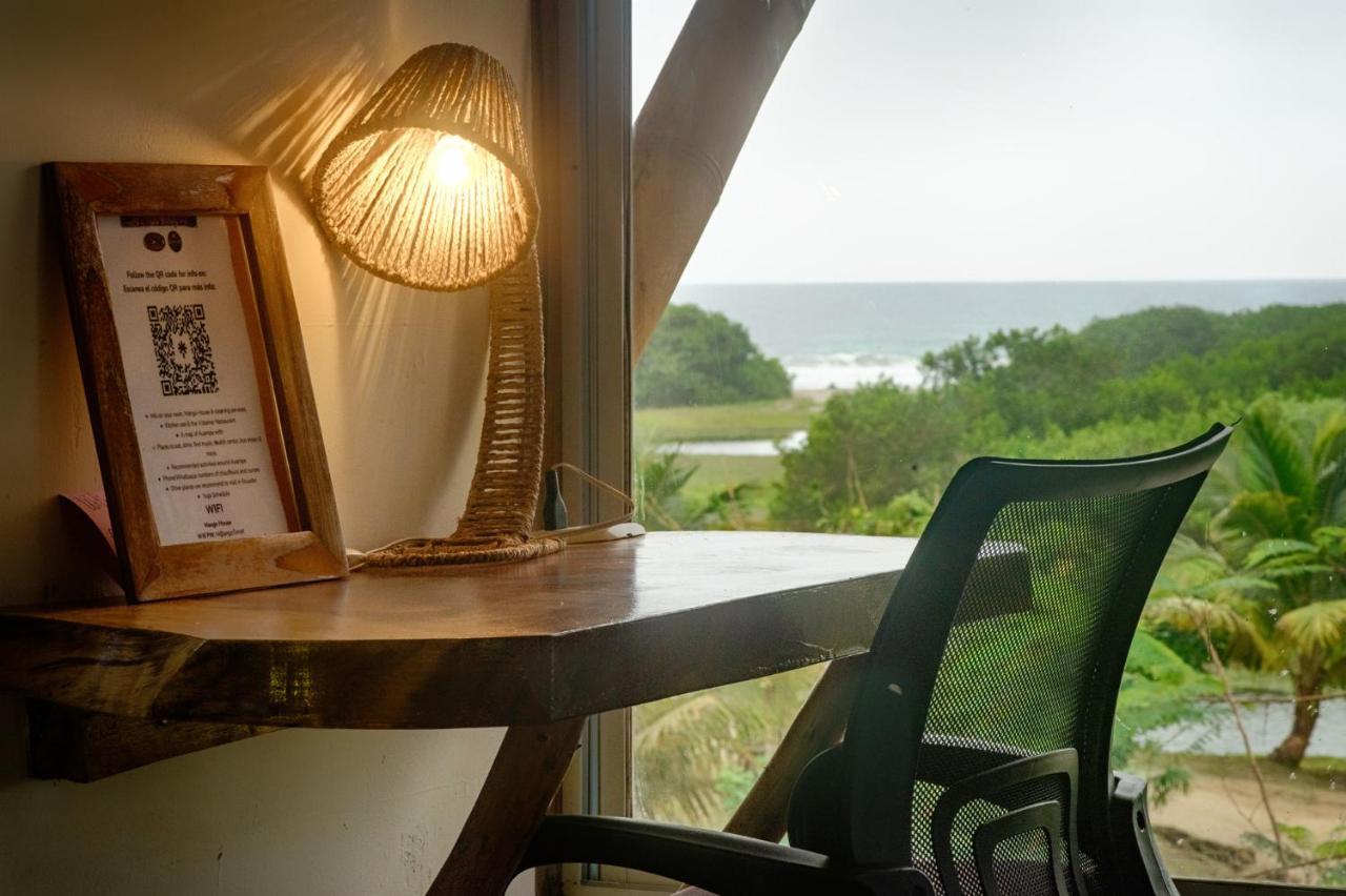 Vistamar Guest House アヤンペ エクステリア 写真