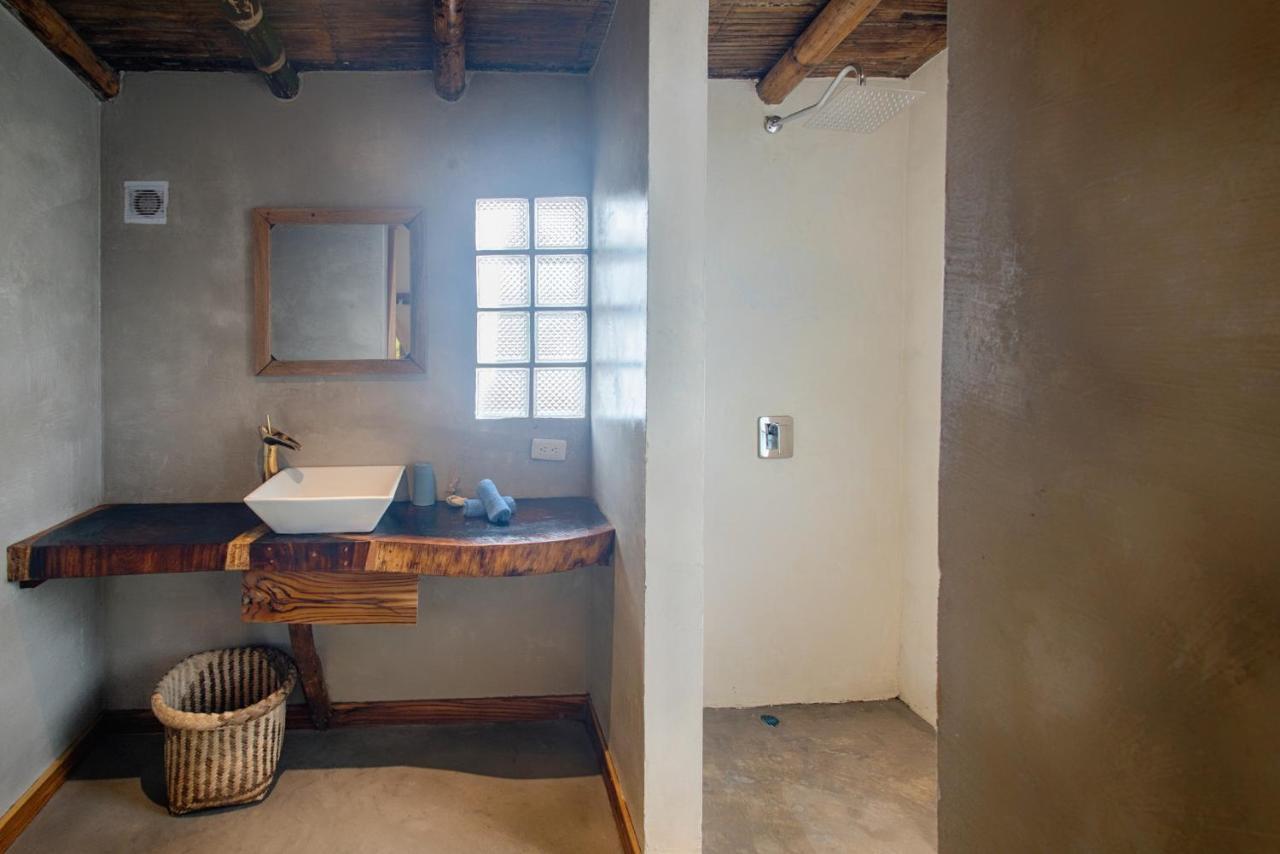 Vistamar Guest House アヤンペ エクステリア 写真