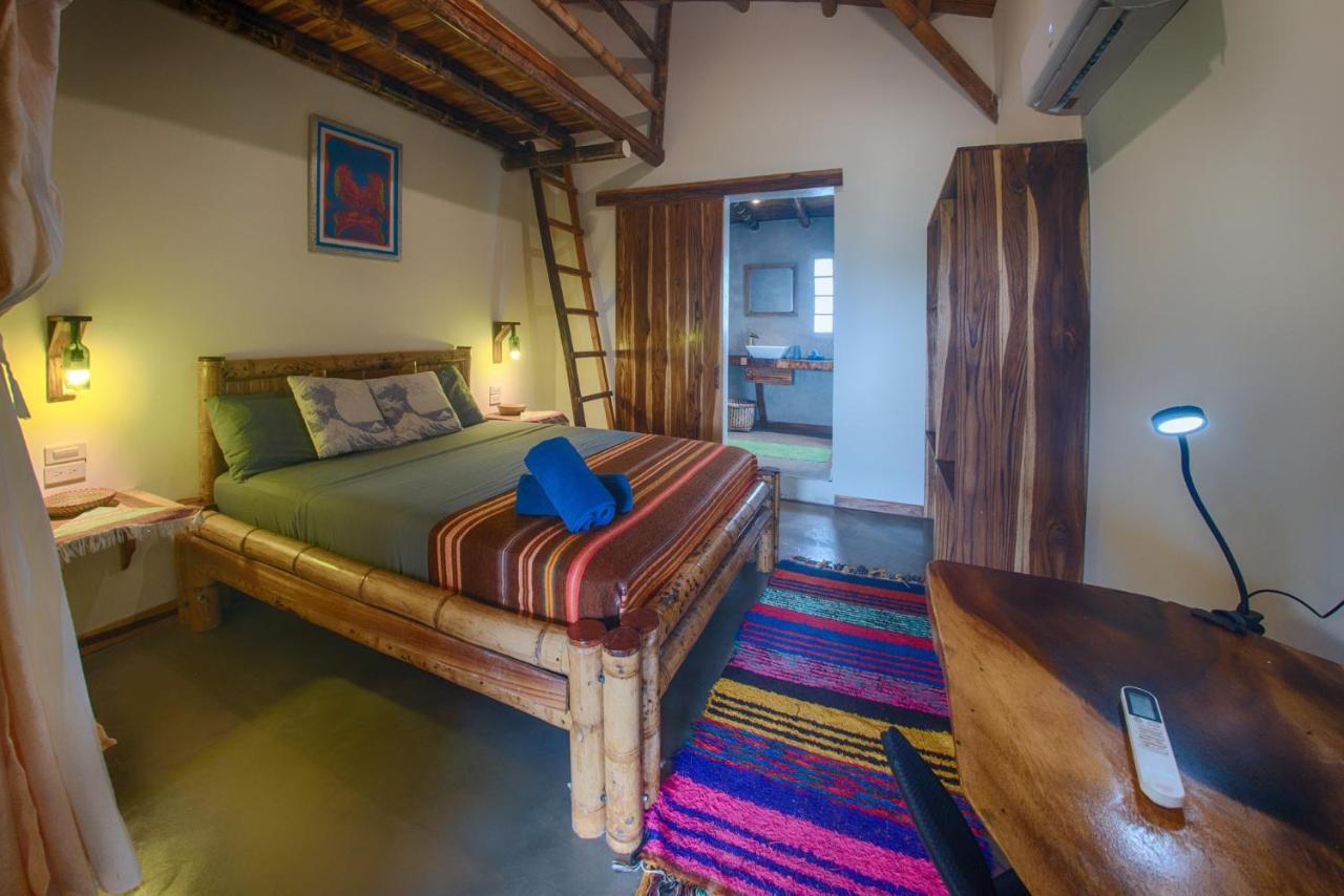 Vistamar Guest House アヤンペ エクステリア 写真