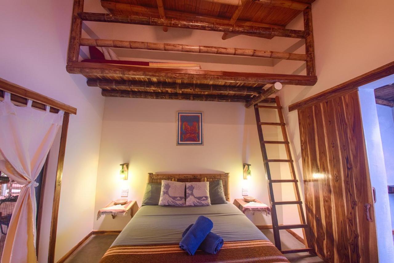 Vistamar Guest House アヤンペ エクステリア 写真